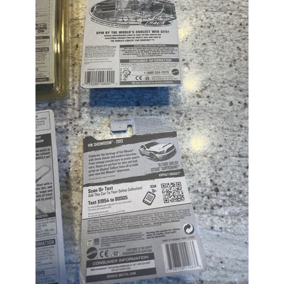 Hot Wheels Lot of 10 , 5 Vintage and 1 extra - Picture 9 of 13